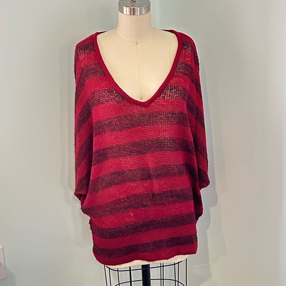 Forever21 Knit Deep V 3/4 sleeve red and black stripe tunic sweater dress in Med - Picture 3 of 6